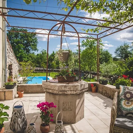 Vilă Village „ M „ *