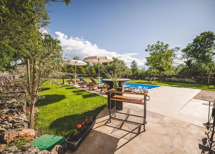 Vila Village „ M „ *