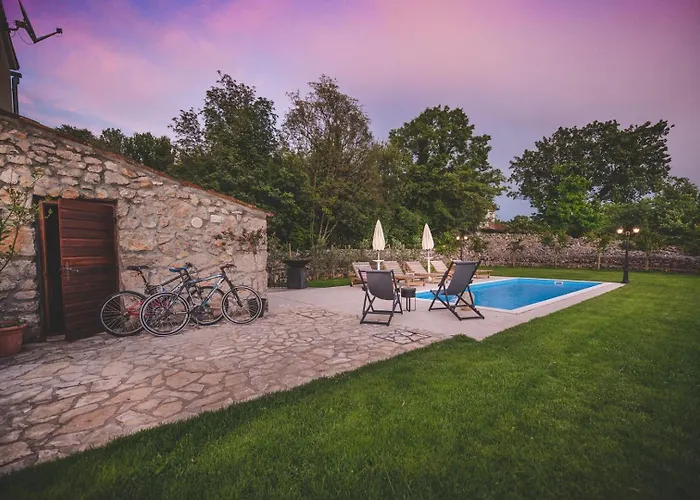 Village „ M „ Villa Malinska