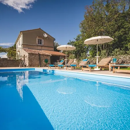 Villa Village „ M „ *